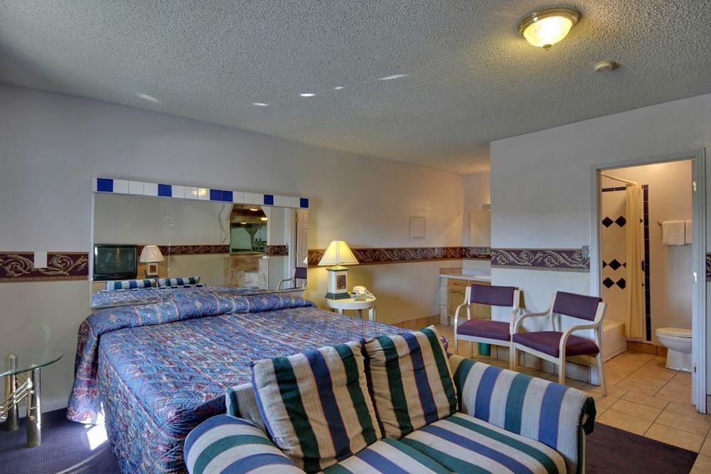 American Executive Inn Меса Номер фото